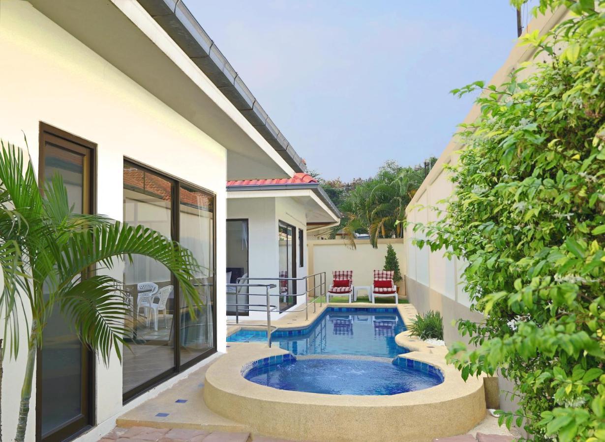 Avoca Pool Villas Pattaya Room photo